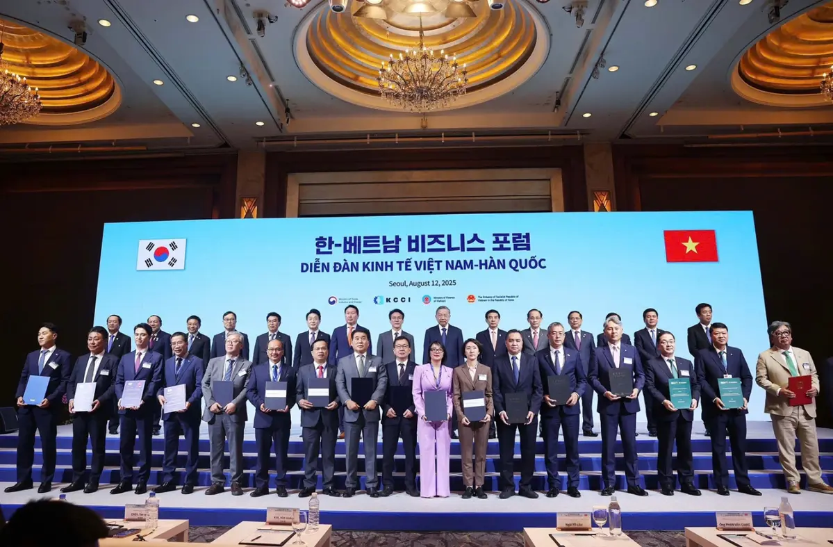 Hợp tác MB và Upbit.webp