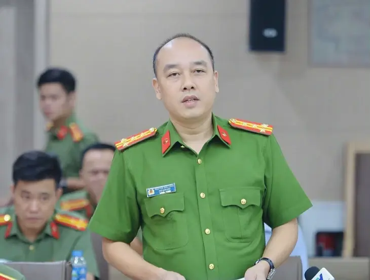 610-hop-bao-shark-binh-17597407485551396363491.webp