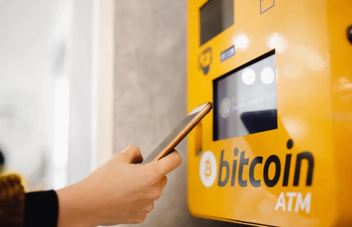 atm-bitcoin-17355635368202130421669.jpg