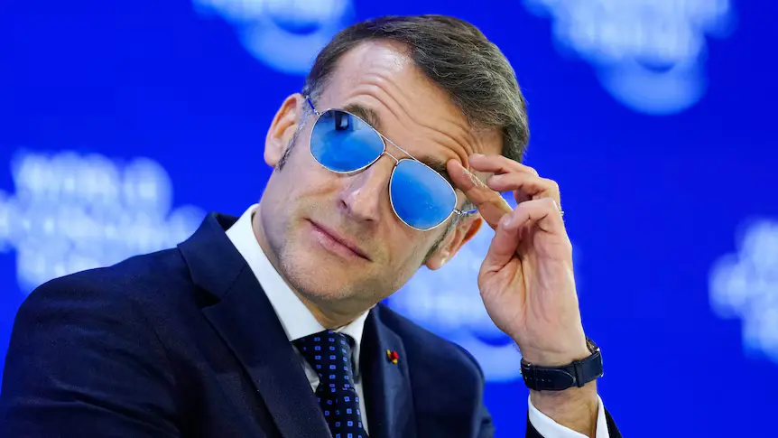Emmanuel-Macron-Blockhay