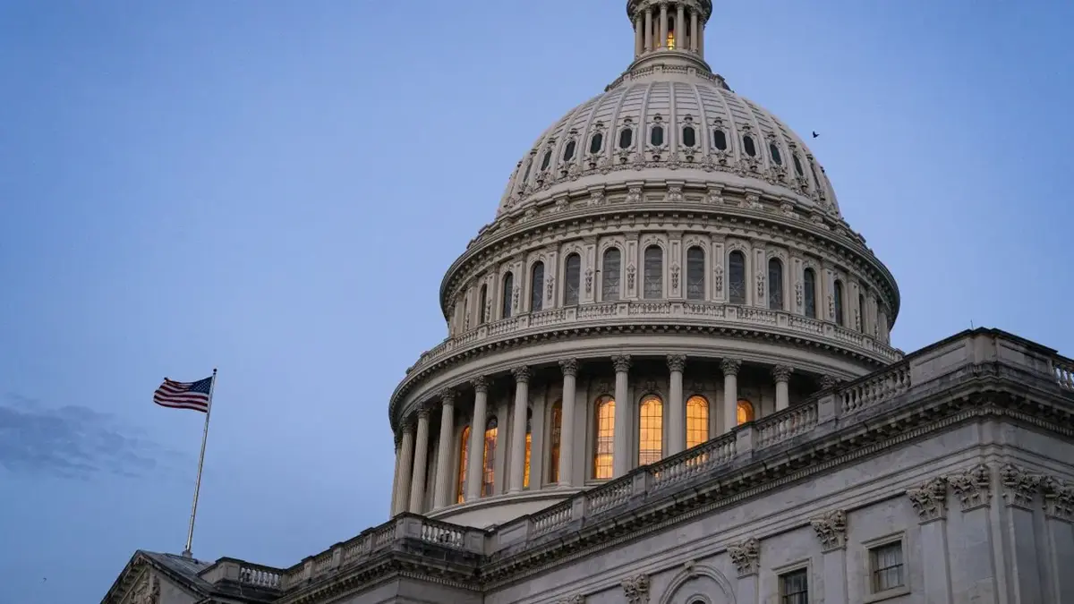 us-capitol-dawn.webp