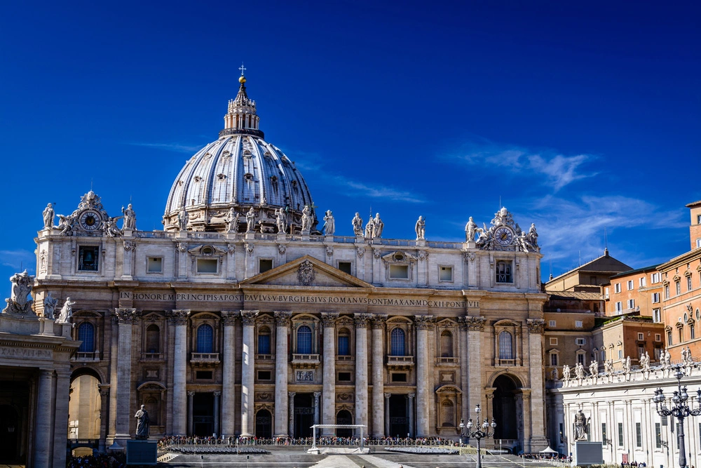 57f6763bdacfcSt-Peter-Basilica-Vatican-Rome-Importan-Historical-Church-Bernini.jpg