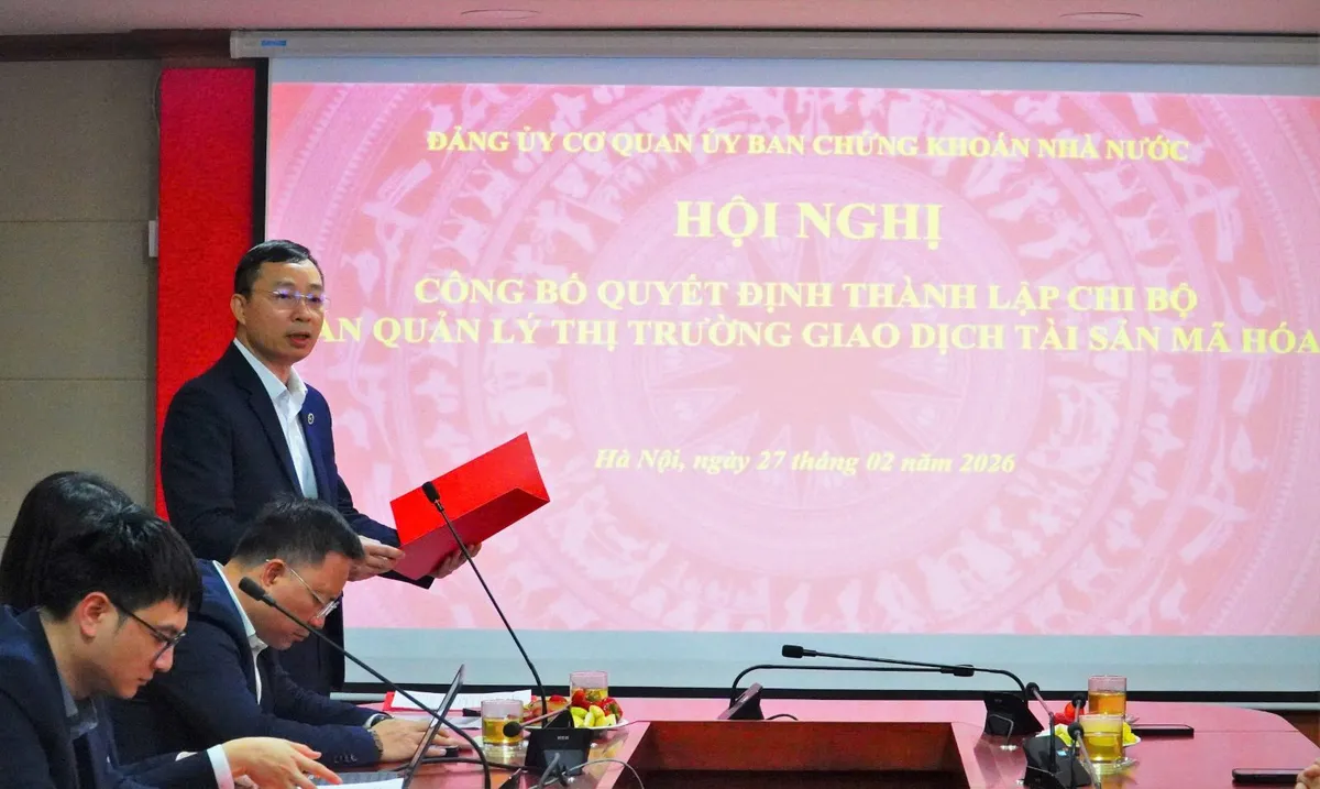 A Thanh phat bieu.jpg