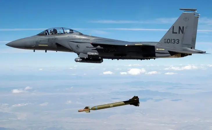 f-15-gbu-reuters-1773795011763578510991.webp