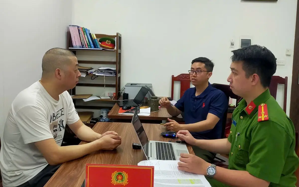 150d1163913t11200l1-2-doi-tuong-cam8.webp