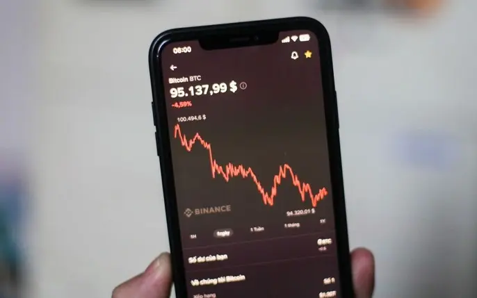 gia-bitcoin-ngay-1511thanh-nien-17631627635391516867637-93-0-1593-2400-crop-1763164886916222620607.webp