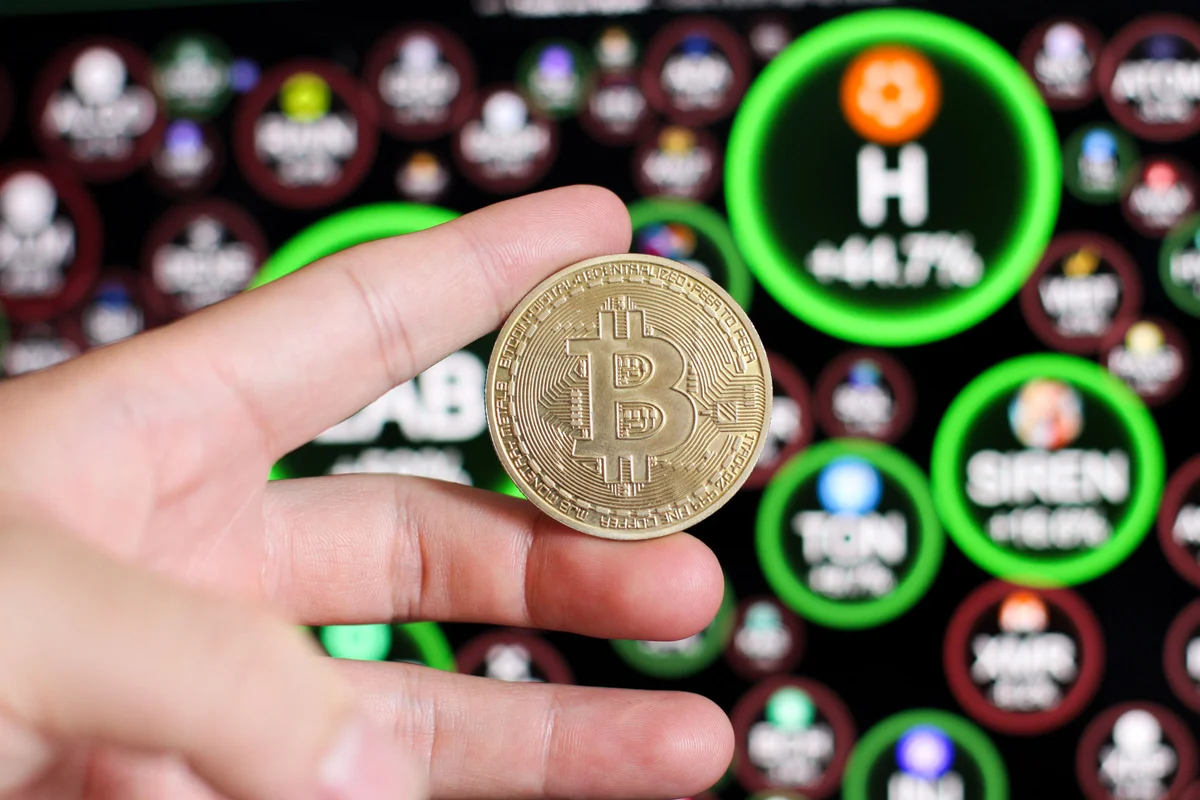 gia-bitcoin-hom-nay-66thanh-nien-1780710989163712052400.jpg