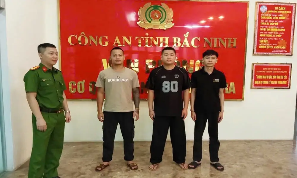 khoi-to-nhom-lua-dao-gia-danh-nu-doanh-nhanjpg.webp