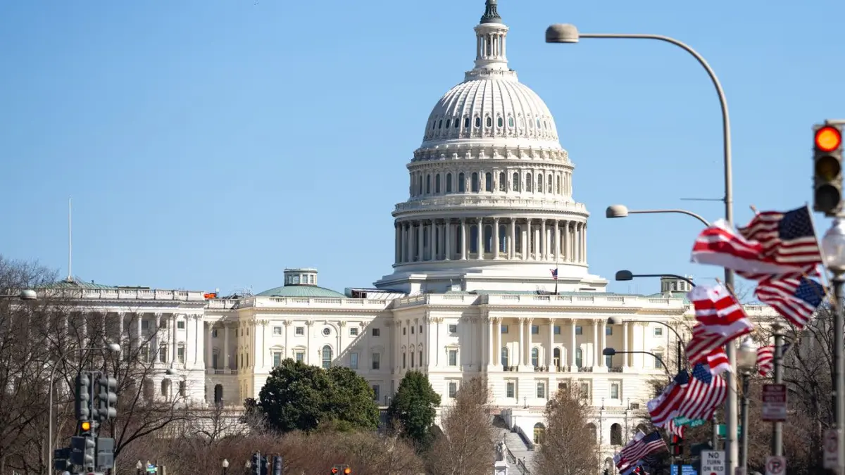 congress-70000-law-enforcement-professionals-urges-clarity-act.avif