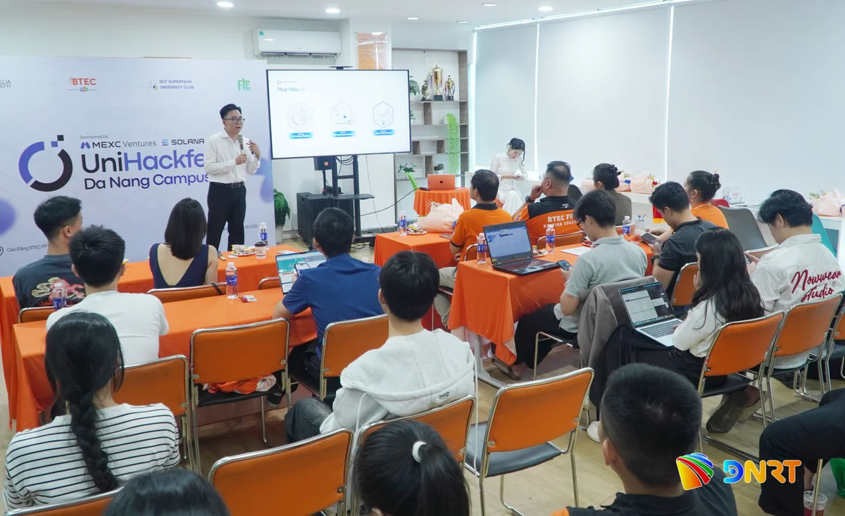 chuong-trinh-unihackfest-da-nang-campus-2026-ho-tro-sinh-vien-khoi-nghiep-da-nang-kien-thuc-ve-web3-va-tai-san-so.jpg