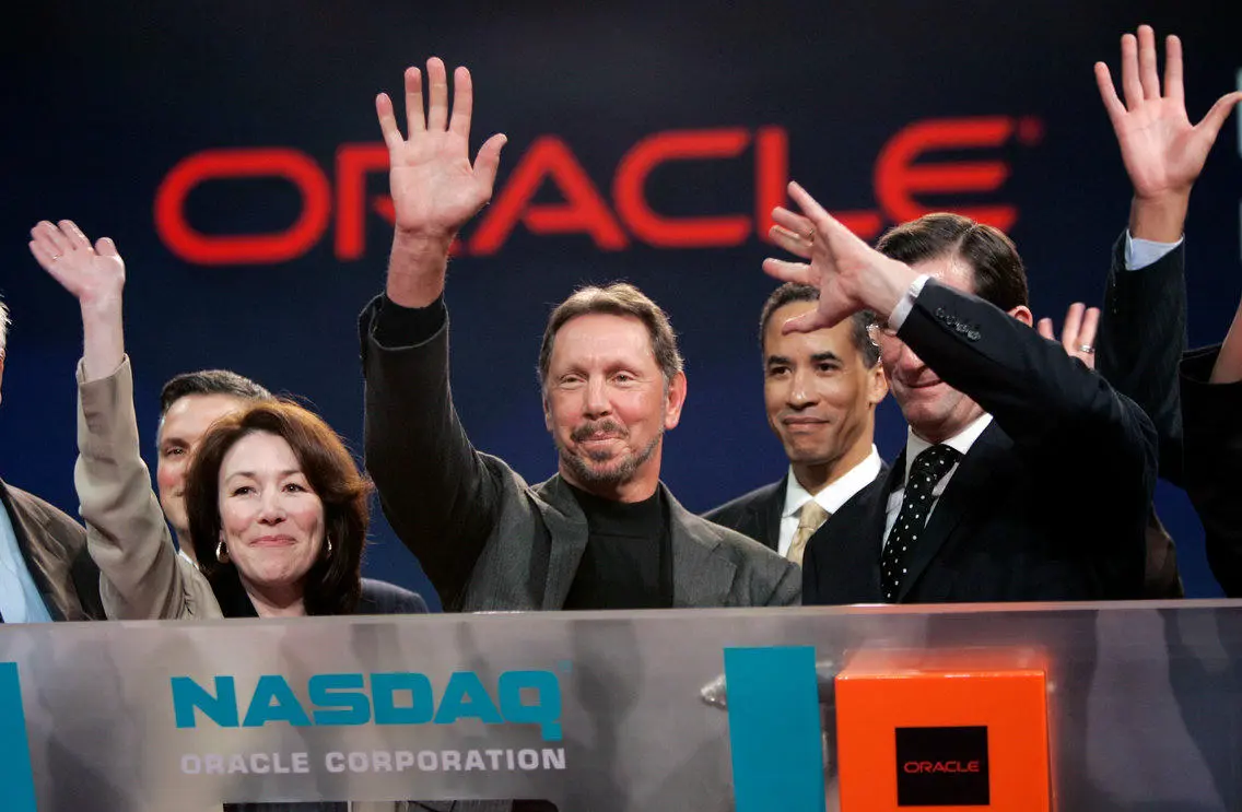 Cổ phiếu Oracle tăng 40%, Larry Ellison trở t hành người giàu nhất thế giớ