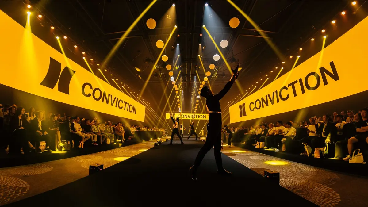 Uy-ban-nhan-dan-tphcm-ra-cong-van-to-chuc-conviction-2026