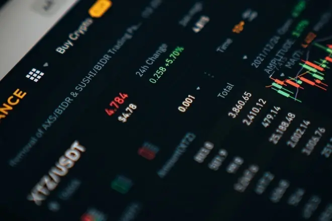 4-đơn-vị-sáng-giá-trong-cuộc-đua-tài-sản-số