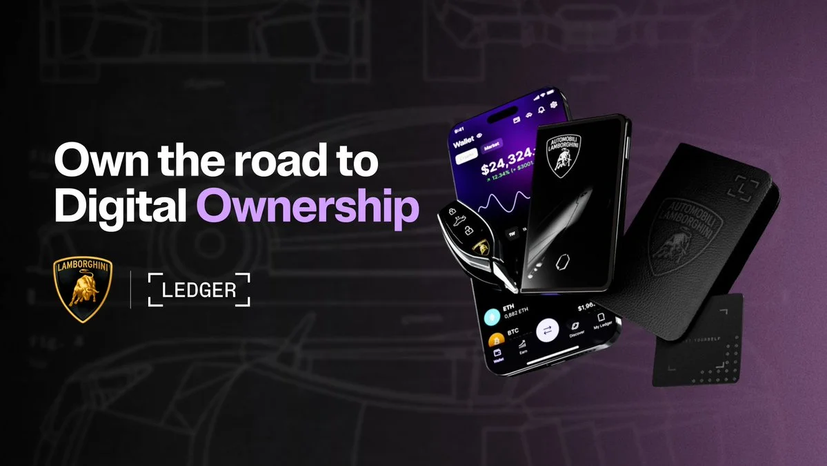 vi-lanh-ledger-stax-phien-ban-lamborghini-dat-tren-ban-lam-viec-blockhay