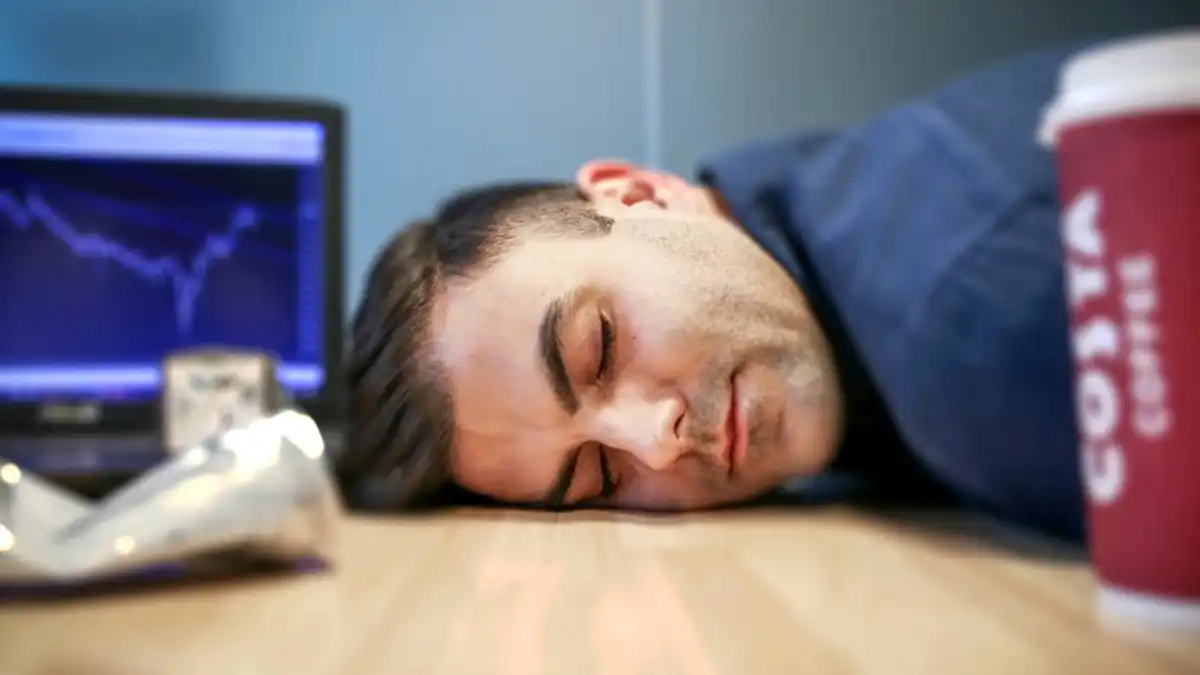 nhà-đầu-tư-duy-trì-sự-tỉnh-táo-để-giao-dịch-hiệu-quả-blockhay