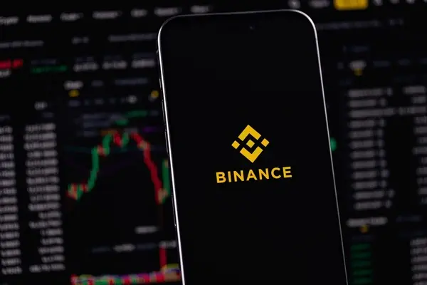 bieu-tuong-binance-va-nguoi-dung-tren-toan-the-gioi-blockhay