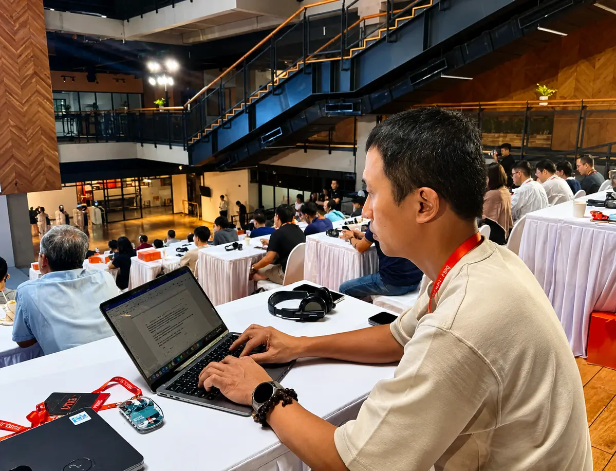 phong-vien-kinh-te-va-cong-nghe-dang-phong-van-chuyen-gia-ve-thi-truong-blockchain-viet-nam-blockhay