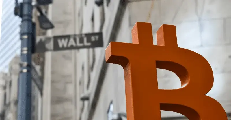 Bitcoin-ETF-và-tuần-rút-vốn-kỷ-lục