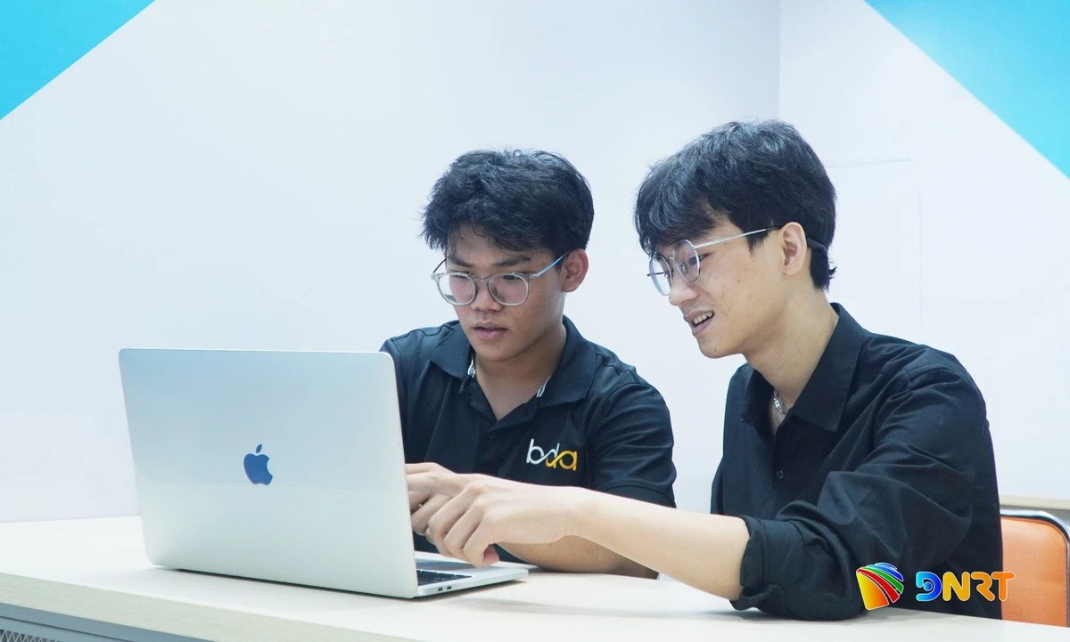 sinh-vien-da-nang-tiep-can-cong-nghe-crypto-va-tai-san-so-blockhay