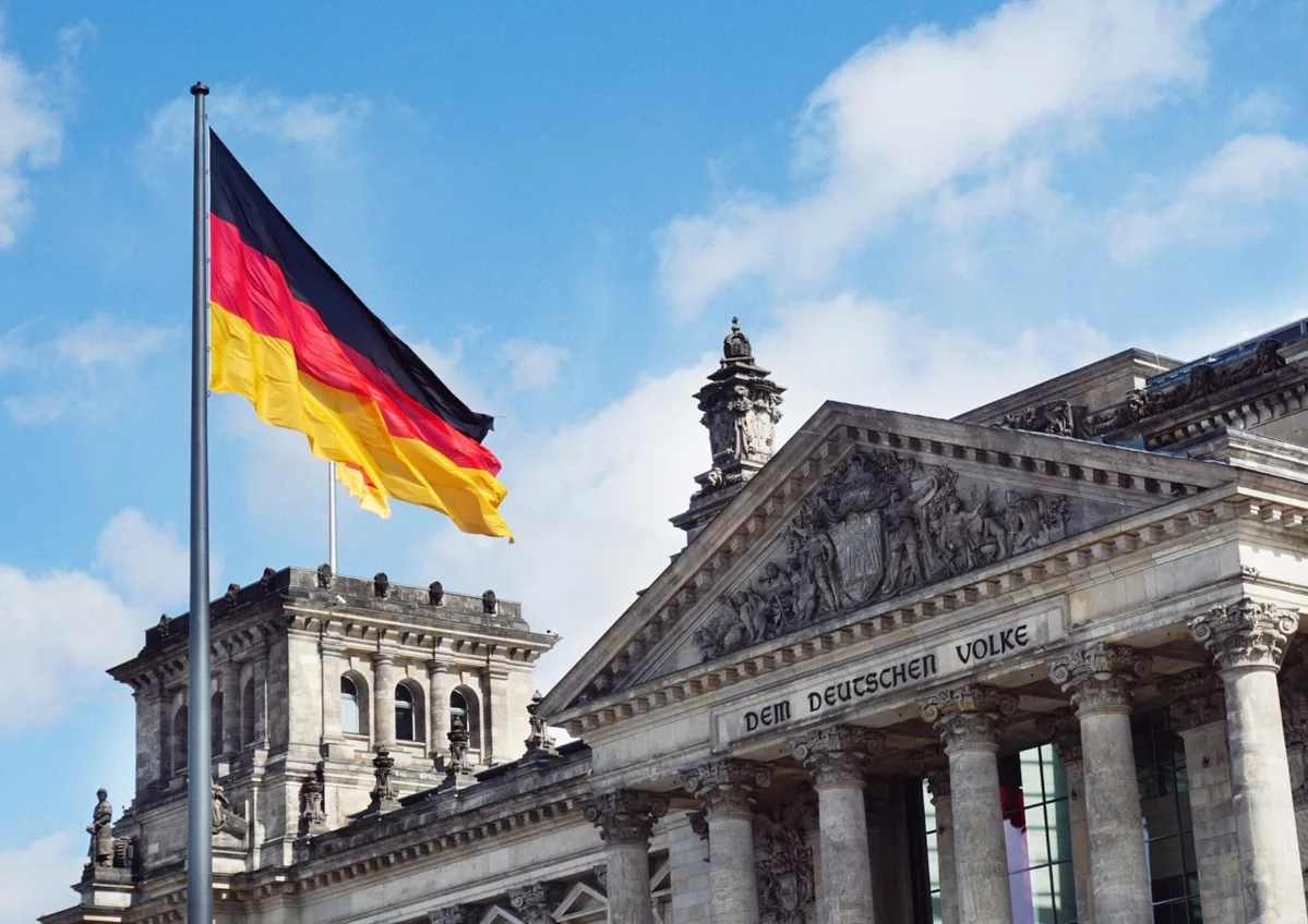 Duc-ap-thue-len-crypto-nam-2027-blockhay