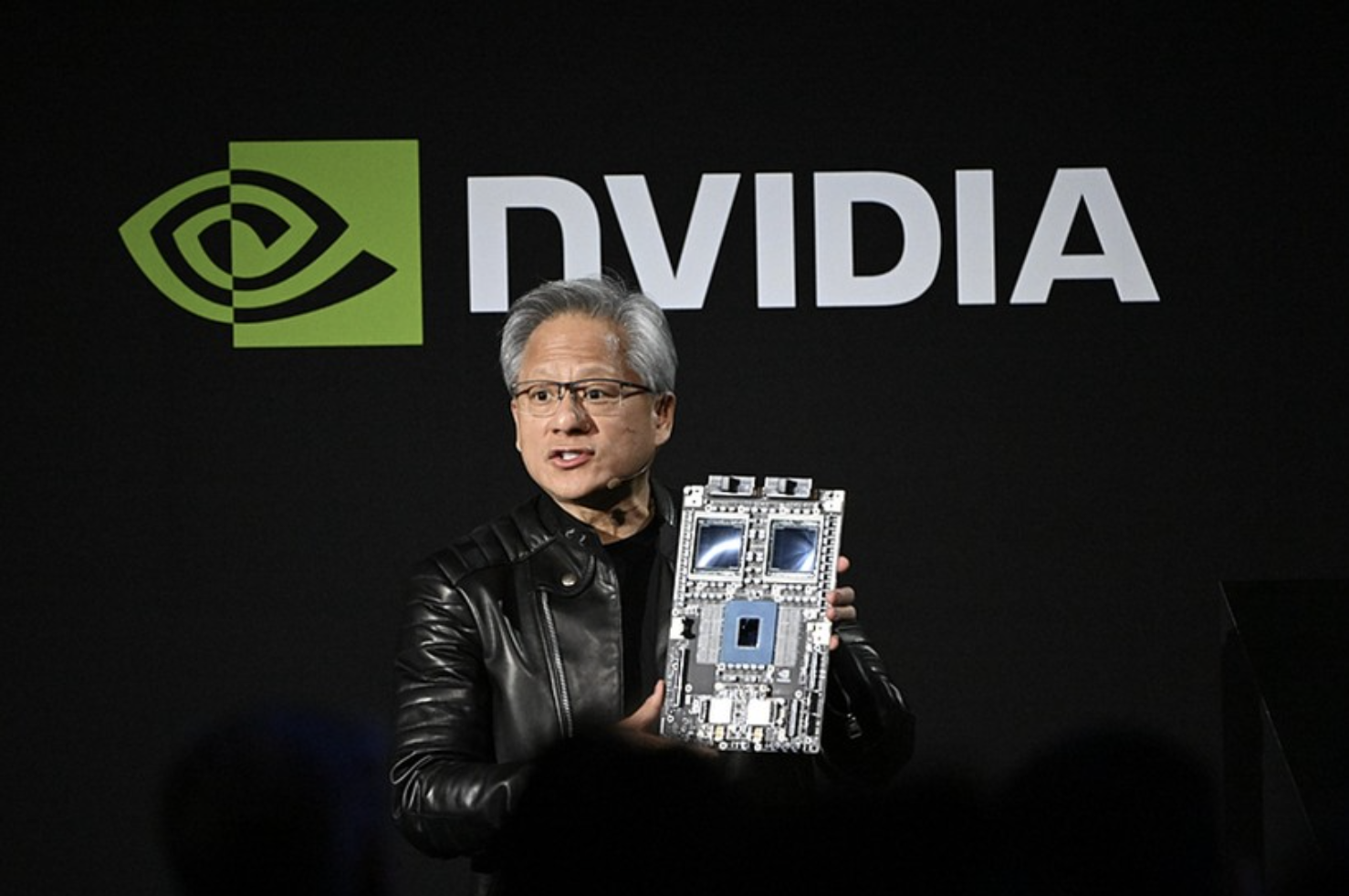 NVIDIA mã NVDA lập đỉnh mới